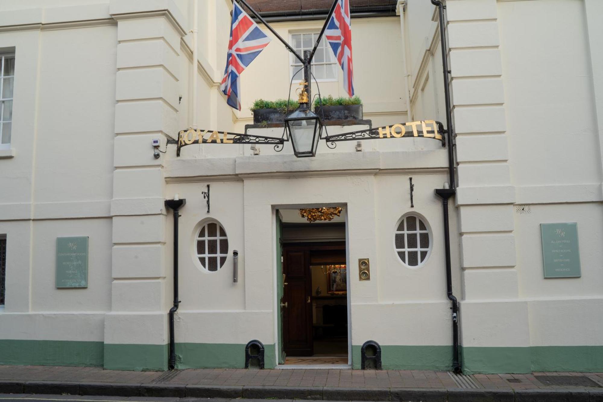 Winchester Royal Hotel Exteriör bild